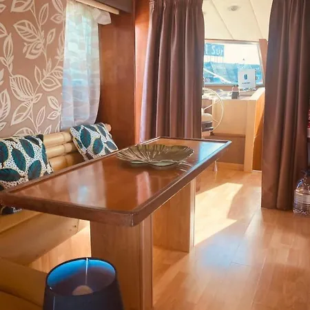 Wonderful Yatch To Rent At Tenerif South Båthotell Las Galletas
